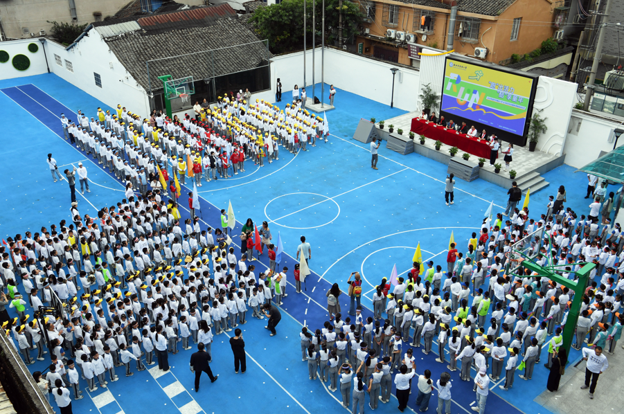 太酷啦，五马街晨跑少年！温州一小学把体育课开进历史文化街区